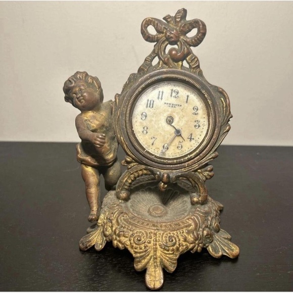 Other - Antique cherub decor